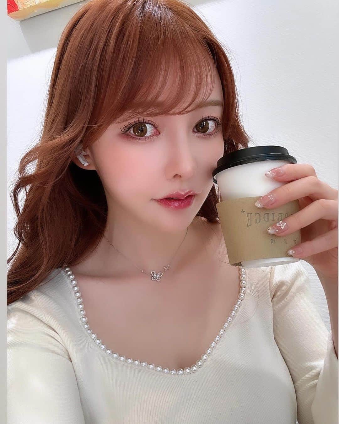 春名美波のインスタグラム：「#カフェ活 #グラドル#純欲メイク」