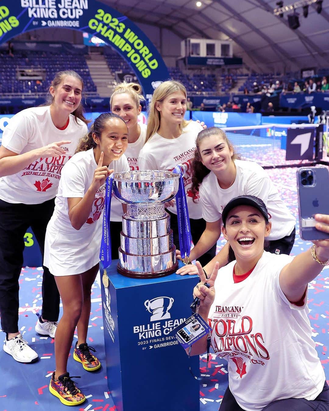 WTA（女子テニス協会）さんのインスタグラム写真 - (WTA（女子テニス協会）Instagram)「As Canada celebrates its first @billiejeankingcup title, hats off to team captain and former WTA player @heidi.eltabakh 🇨🇦👏   A special shout out too to @alekswozniak87 who holds the Canadian record for most ties played (36) and most overall wins (40) in the competition – and indeed three cheers for all players who have represented their country with distinction over the past 60 years!   #WTA50 #JustStarting」11月14日 0時37分 - wta