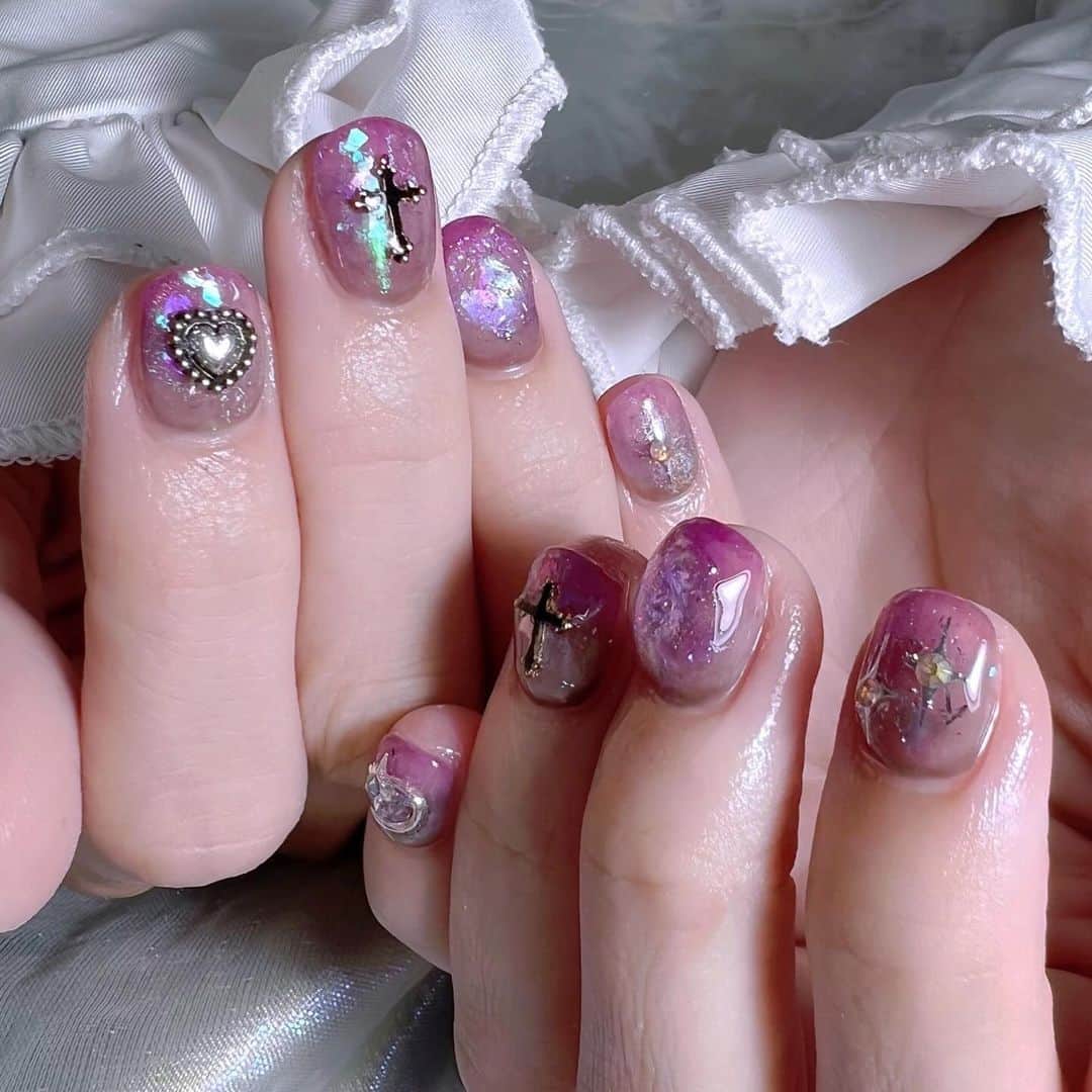 なかやまちえこさんのインスタグラム写真 - (なかやまちえこInstagram)「𝔇𝔞𝔯𝔨 𝔣𝔞𝔫𝔱𝔞𝔰𝔶✡️⠀ ⠀ @sarikin0 ちゃん⠀ @youmenosay ⠀ ⠀ @aby_sharenail #nail #nails #nailart #ネイル #美甲 #ネイルアート  #japanesenailart #manucure #japanesenails #manicurist #gelnails #أظافر #네일아트 #미용  #เพ้นท์เล็บ #artedeuñas #เพ้นท์เล็บเจล #ジェルネイルデザイン #ネイルデザイン #nagelkunst #ニュアンスネイル ⠀ @emena_nail.official @pregel.jp #pr」11月14日 0時32分 - chiekonakayama