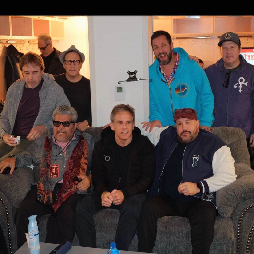 ニック・スウォードソンのインスタグラム：「Hot new boy band. Sandler, Stiller, Kevin James, Kevin Nealon, Rob Schneider, Luis Guzman and me. The Saba Dudes.」