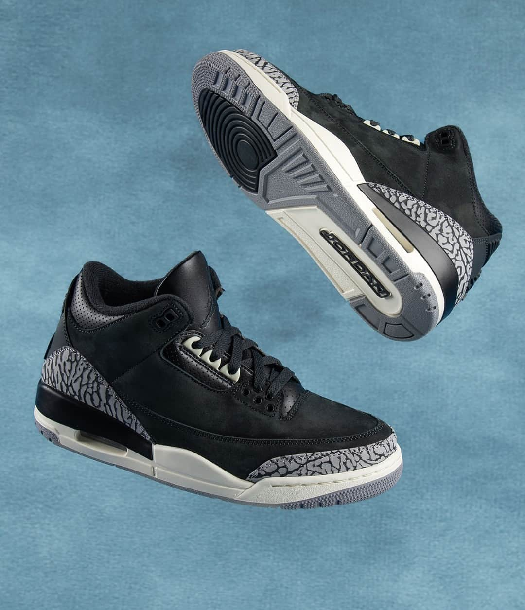 Foot Lockerのインスタグラム：「A timeless look just got an upgrade ⚫   The Jordan Retro 3 'Off Noir' launches Wednesday 11/15 in women's sizing.  Reserve your pair now in the Foot Locker app.」