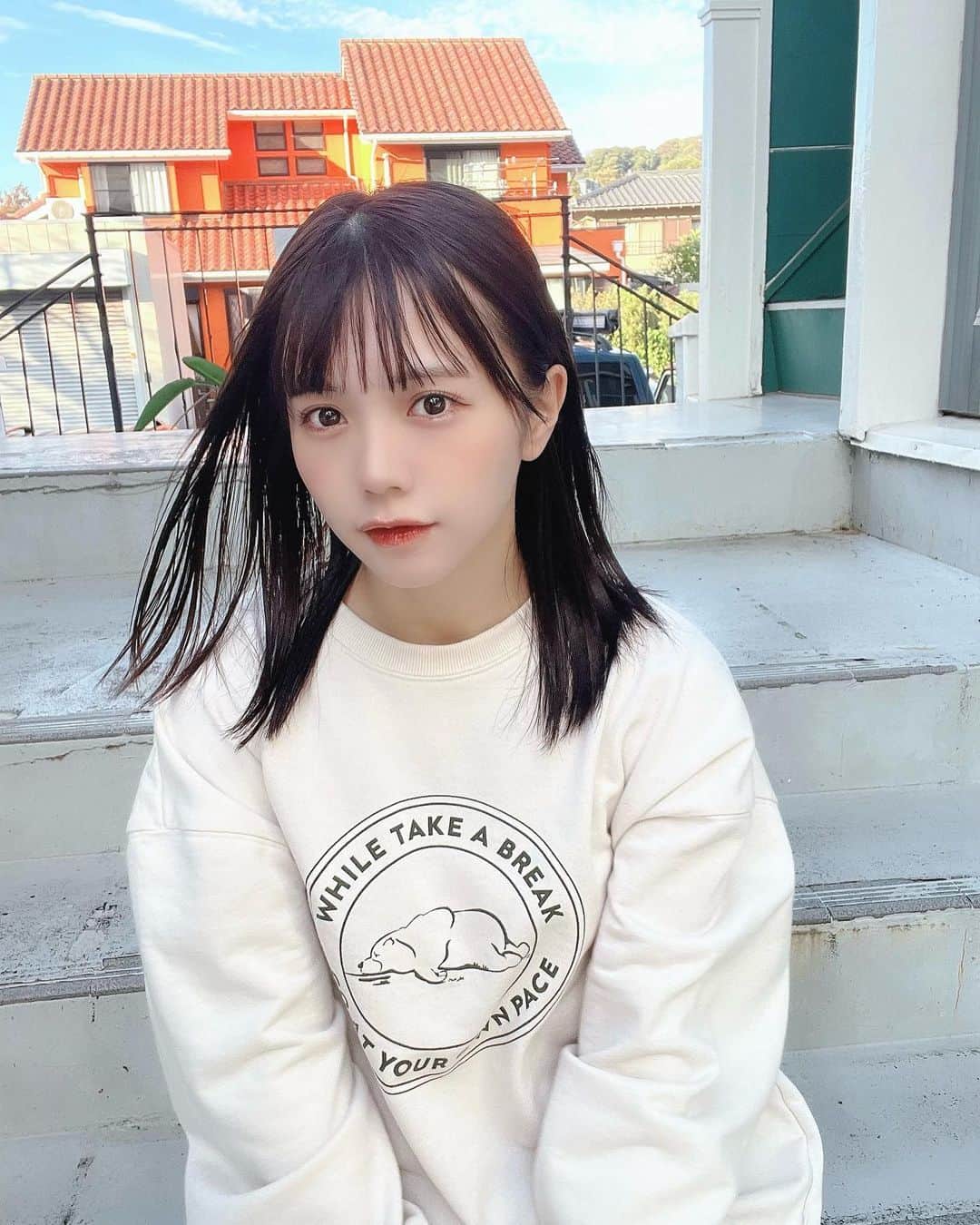 日南遥のインスタグラム：「🐻‍❄️  ⁡ こんばんは〜 ⁡ ⁡ ⁡ 今日は岩盤浴にでも行こうかと思ったんですけど さむくておうちから1歩も出られませんでした🏠 ⁡ 映画とYouTube観て 遠征の荷造りしたくらいです( ᵕᴗᵕ ) なんにもないすばらしい一日でした( ᵕᴗᵕ ) ⁡ ⁡ 🐓今週のイベント🐓 ⁡ 16日(木)『鶏祭』📍Spotify O-WEST 17日(金)『ナナランドのツーマンランド！』📍Veats shibuya 19日(日)『Gran☆Ciel主催公演Ciel×Ring』📍ell.FITSALL ⁡ ⁡ 月曜日おつかれさま🍵 またあしたー！ ⁡」