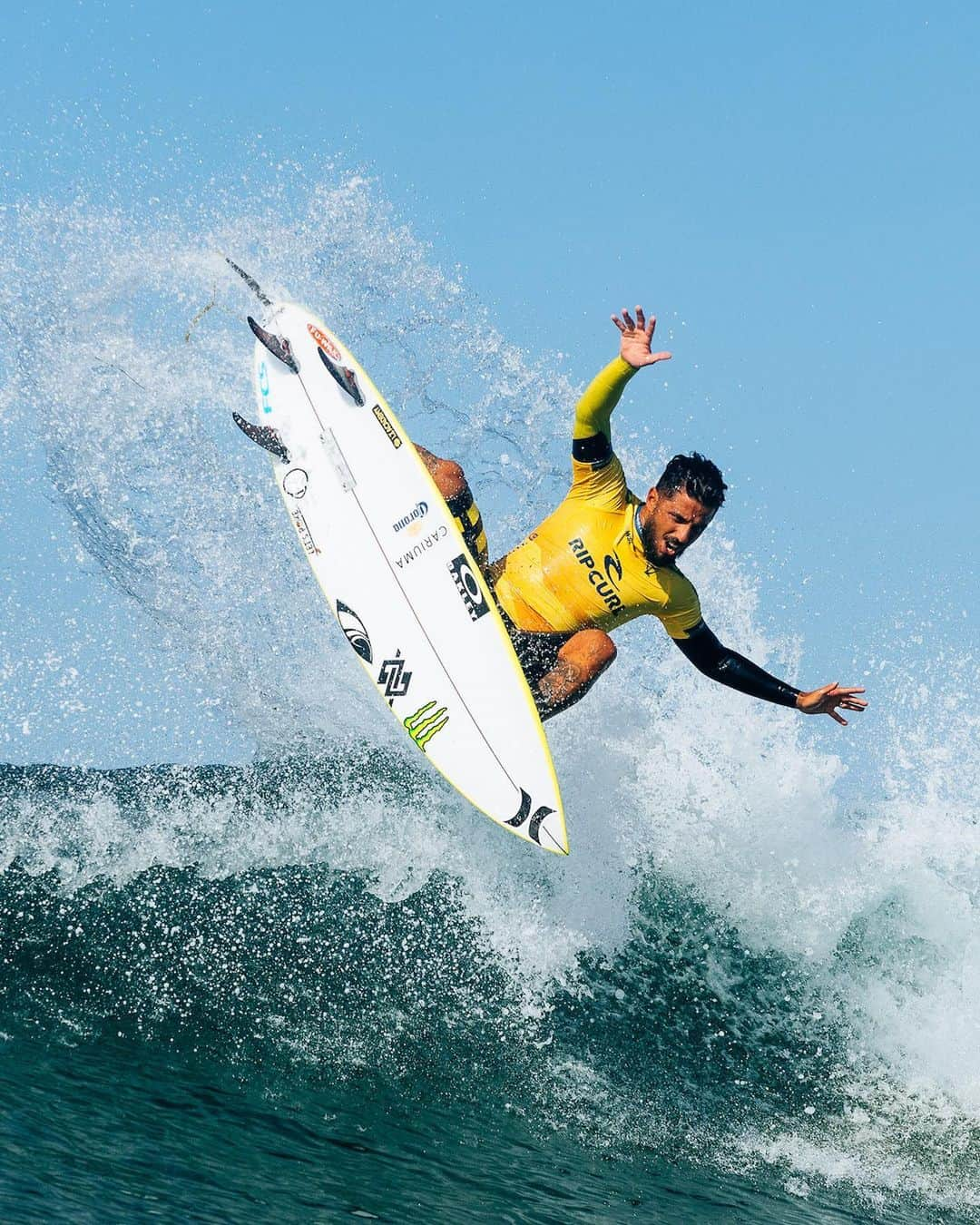 世界プロサーフィン連盟（WSL）さんのインスタグラム写真 - (世界プロサーフィン連盟（WSL）Instagram)「We are the World Surf League (@wsl), the global home of professional surfing! We are honored to be taking over the @unbiodiversity account this week to showcase our ongoing dedication and commitment to changing the world through the inspirational power of surfing.   #WSLOneOcean #SpeakUpForTheOcean #WSLTakeover」11月14日 0時56分 - wsl