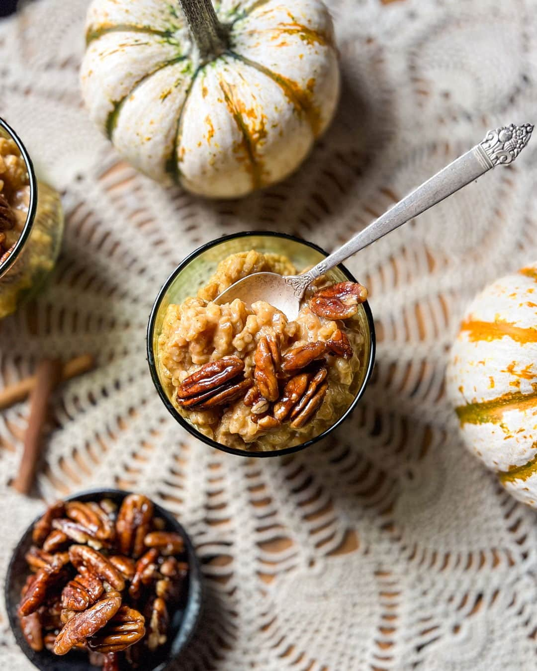 Food Republicのインスタグラム：「Vegan Pumpkin Pecan Rice Pudding Recipe   This nutty, warmly spiced take on creamy rice pudding is completely plant-based, thanks to almond milk and pumpkin puree.  Recipe developed in collaboration with @norrtable   Prep Time: 10 minutes  Cook Time: 30 minutes  Servings: 8 servings  Ingredients: - 4 cups unsweetened almond milk - 1 cup short-grain Arborio rice - ¾ cup pure maple syrup, divided - 1 vanilla bean, split lengthwise - 1 ¼ teaspoons sea salt, divided - ¾ cup pumpkin puree - 1 teaspoon ground cinnamon - ¼ teaspoon ground cardamom - ¼ teaspoon ground nutmeg - ¼ teaspoon ground cloves - 1 cup raw pecans  Directions: 1. In a large heavy pot, bring the almond milk, rice, ½ cup maple syrup, vanilla bean, and 1 teaspoon sea salt to a boil.  2. Reduce heat to low, cover, and simmer for 20 minutes.  3. Add the pumpkin and spices to the pot, stirring gently to combine.  4. Bring the pudding back to a gentle simmer, uncovered, and cook over low heat for 5 minutes.  5. While the pudding finishes cooking, combine the pecans, remaining ¼ cup maple syrup, and remaining ¼ teaspoon sea salt in a small nonstick skillet over medium heat.  6. When the maple syrup starts to bubble, reduce the heat to low and simmer for about 5 minutes, stirring occasionally, until thickened but still glossy.  7. Remove pecans from heat and transfer to a parchment-lined surface in a single layer to cool.  8. Remove the vanilla bean from the rice pudding, scraping out any remaining seeds back into the pot and giving it a final stir.  9. Serve the rice pudding warm and topped with glazed pecans.  -  #dessert #dessertable #desserttime #dessertrecipe #dessertrecipes #sweet #sugar #delicious #dessertporn #dessertbae #dessertlover #dessertpic #dessertoftheday #dessertgram #dessertbar #dessertstagram #dessertsofinstagram #dessertbox #dessertmasters #dessertheaven #dessertgoals #dessertblogger #sweettooth #yum #enjoy #eatup #yummy」