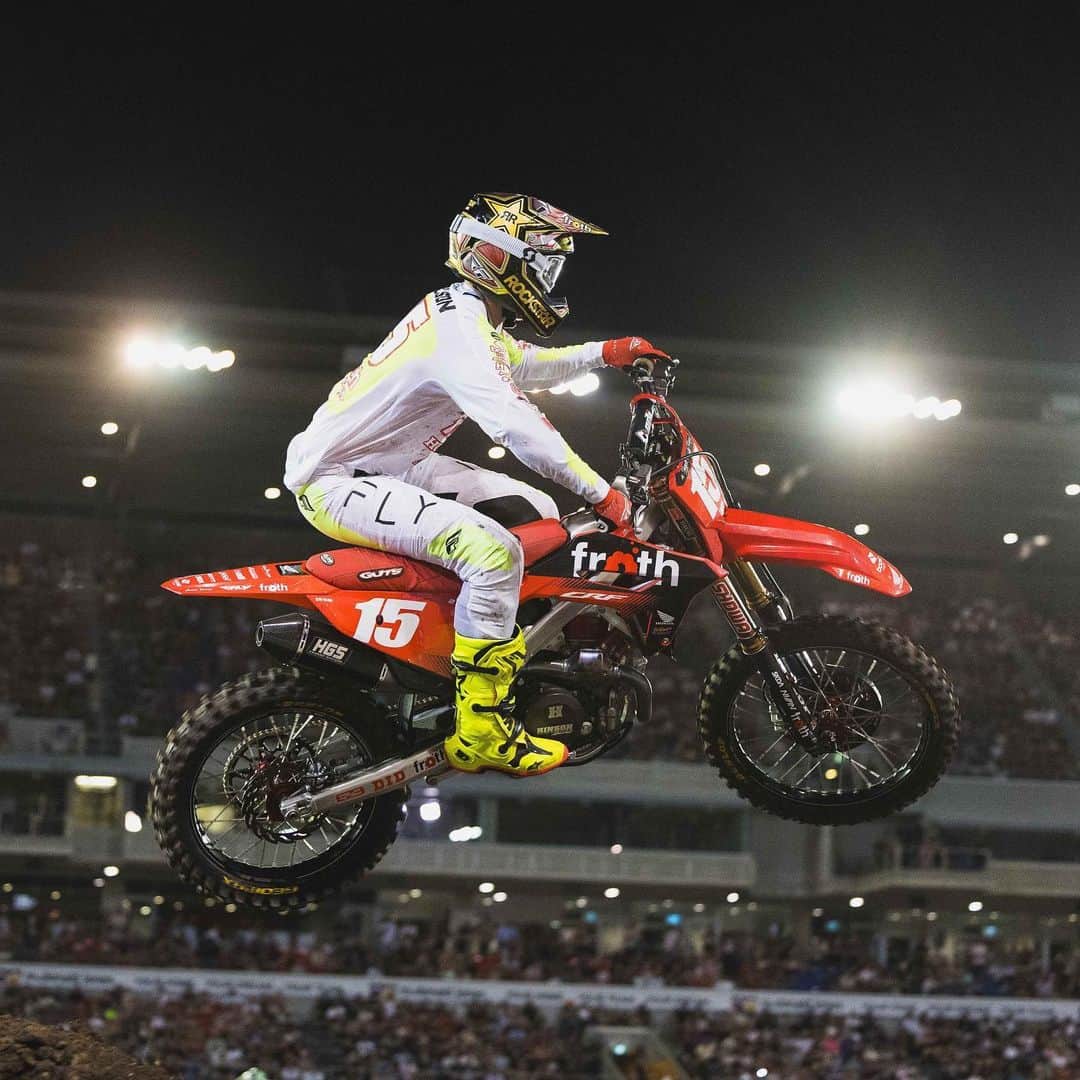 Racer X Onlineのインスタグラム：「Deano’s on a roll‼️ Dean Wilson swept all three races at round 2️⃣ of the Australian Supercross Championship this weekend 🏁🏆   SX 1️⃣ Overall  🥇 Dean Wilson 🥈 Josh Hill 🥉 Luke Clout   SX2️⃣ Overall  🥇 Max Anstie  🥈 Nathan Crawford  🥉 Robbie Wageman #AusSX @aussupercross」