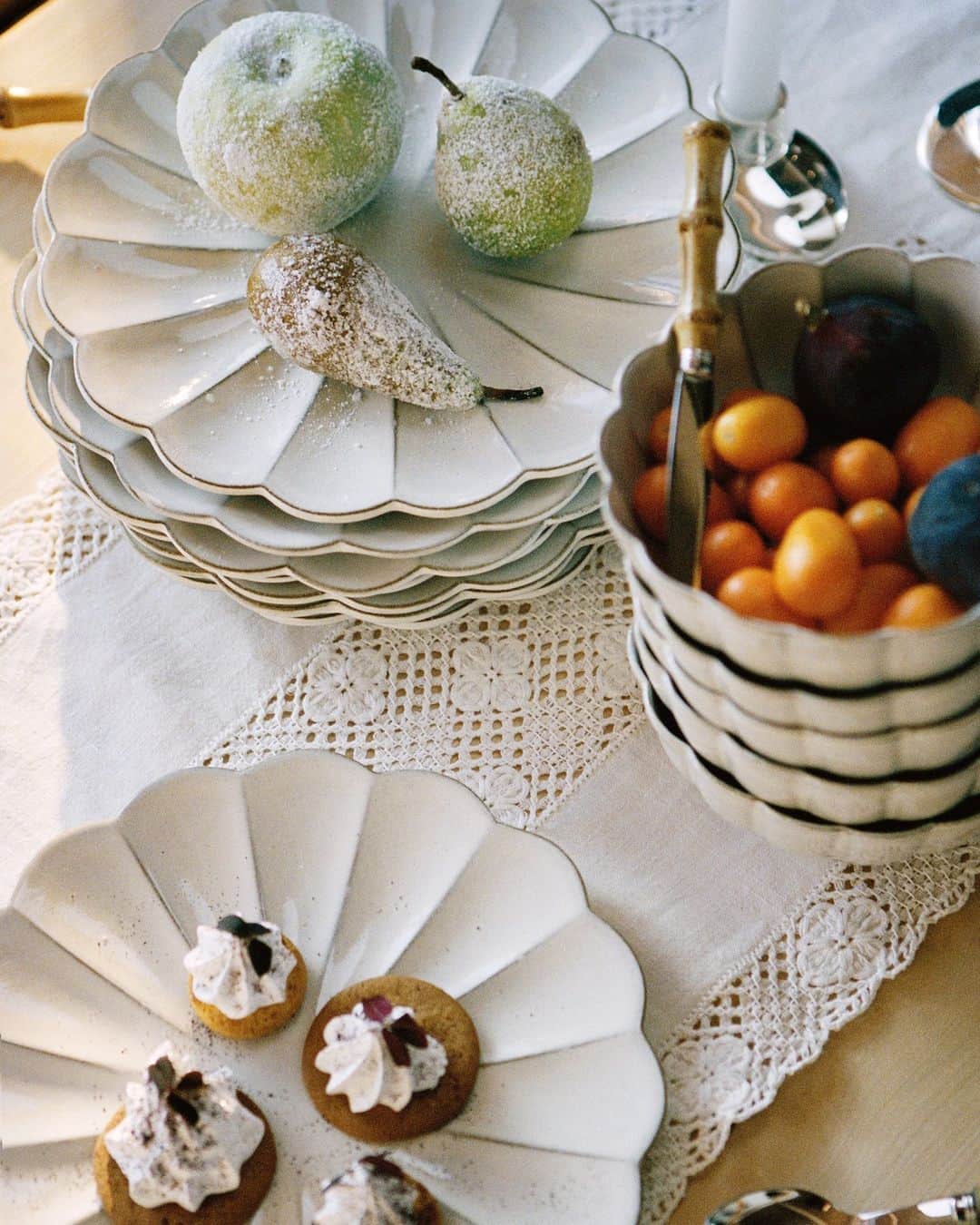 ARKETのインスタグラム：「Explore our newest pieces for hosting and toasting this holiday season: link in bio. - #ARKET」