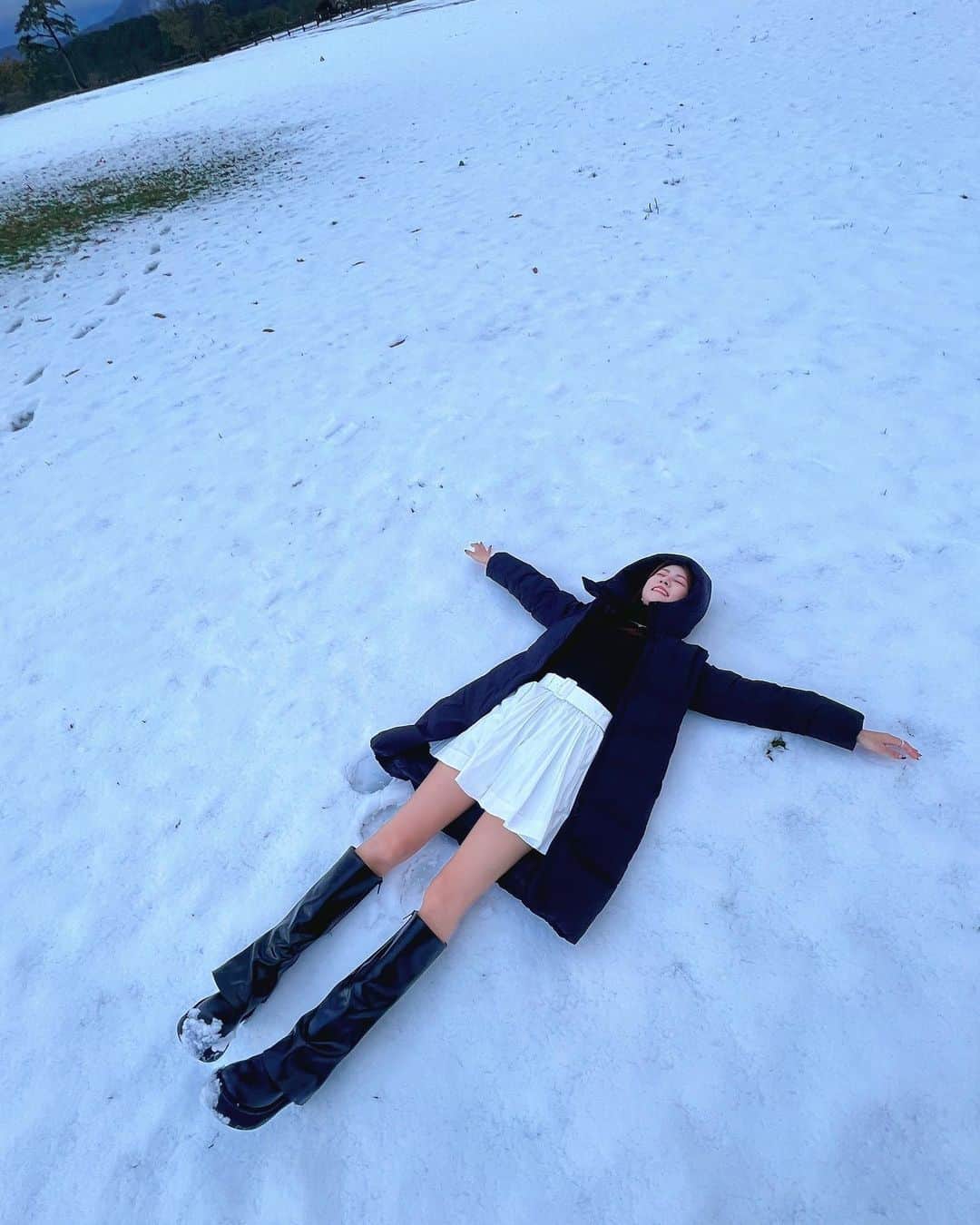 阿部マリアさんのインスタグラム写真 - (阿部マリアInstagram)「今年阿部さんの初雪はin鳥取でした🩵⛄️ #13Nov2023」11月14日 1時38分 - _abedesu
