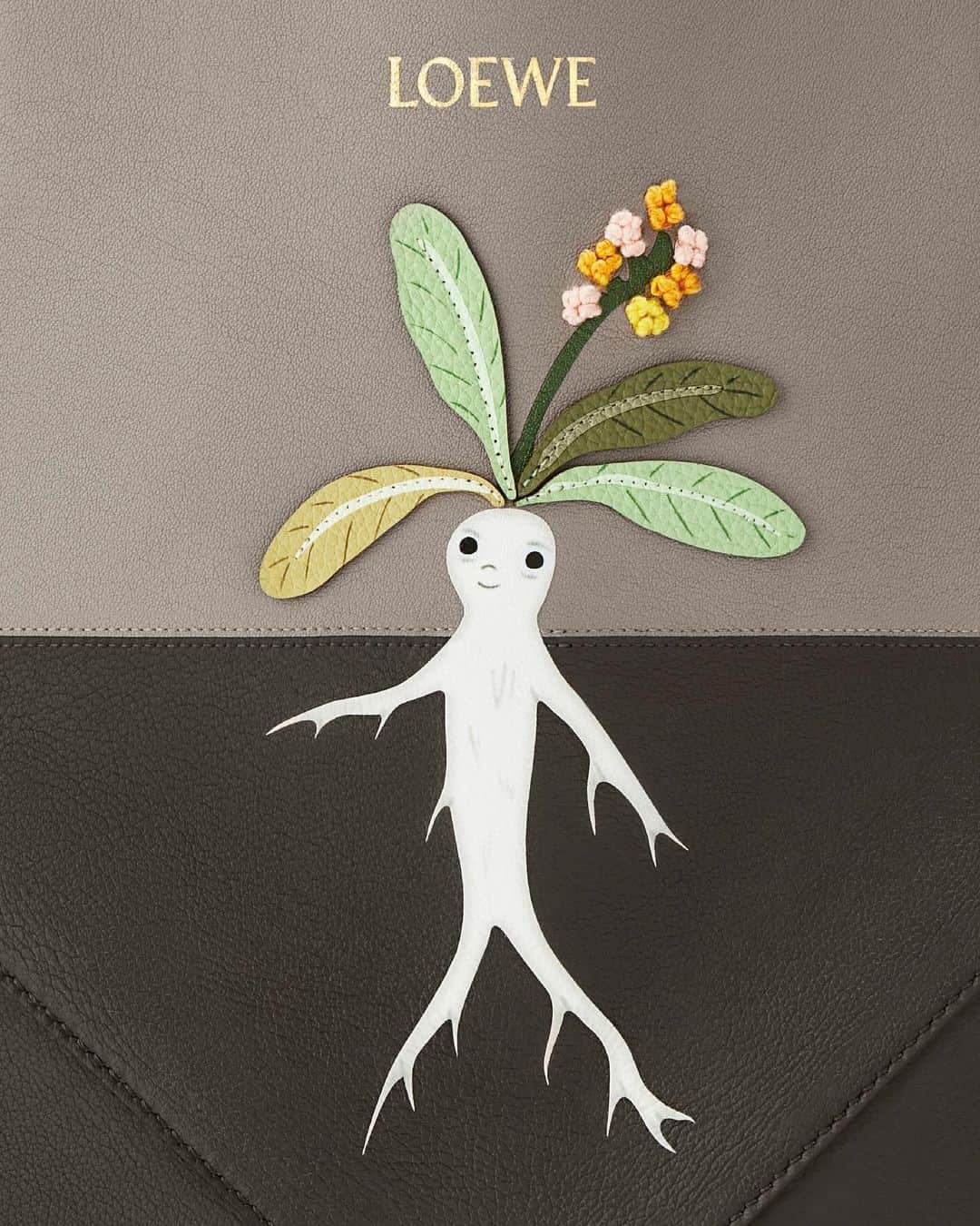 Loeweのインスタグラム：「Pandas, penguins, lemurs, otters, mandragora roots, and their human friends from Suna Fujita's ceramic pieces animate artisan-crafted bags, ready-to-wear, and accessories.  LOEWE will donate part of the proceeds from every LOEWE x Suna Fujita purchase to Save the Children's Education in Emergencies programme, which works to guarantee safe learning environments for children in humanitarian crisis situations around the world.  Available from 16 November in store and on loewe.com  #LOEWE #LOEWEgifts」