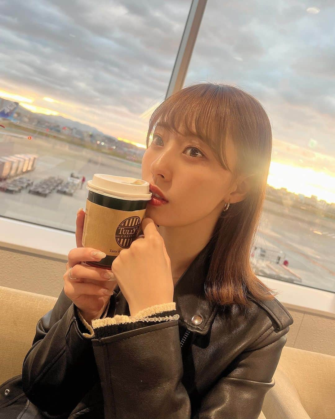 藤江れいなのインスタグラム：「♡ 久々の芦屋楽しかったなぁ🥹 コーヒー飲みながら帰りまぁす✈️  #ボートレース芦屋」