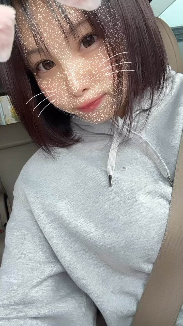 亜紗倉しづかのインスタグラム：「。 もうしゃむいなあ  #バルセロナグループ #妃翠 #札幌 #さっぽろ #すすきの #ススキノ #キャバクラ #キャバ嬢 #キャバクラ嬢 #ニュークラブ #ニュークラ #ニュークラ嬢 #キャバ #ホステス  #ラウンジ #すすきのキャバクラ #すすきのキャバ嬢 #すすきのグルメ #札幌観光 #美人 #美女 #可愛い #可愛い女の子 #かわいい女の子 #銀座 #北新地 #錦 #中州 #六本木 #ショートカット」