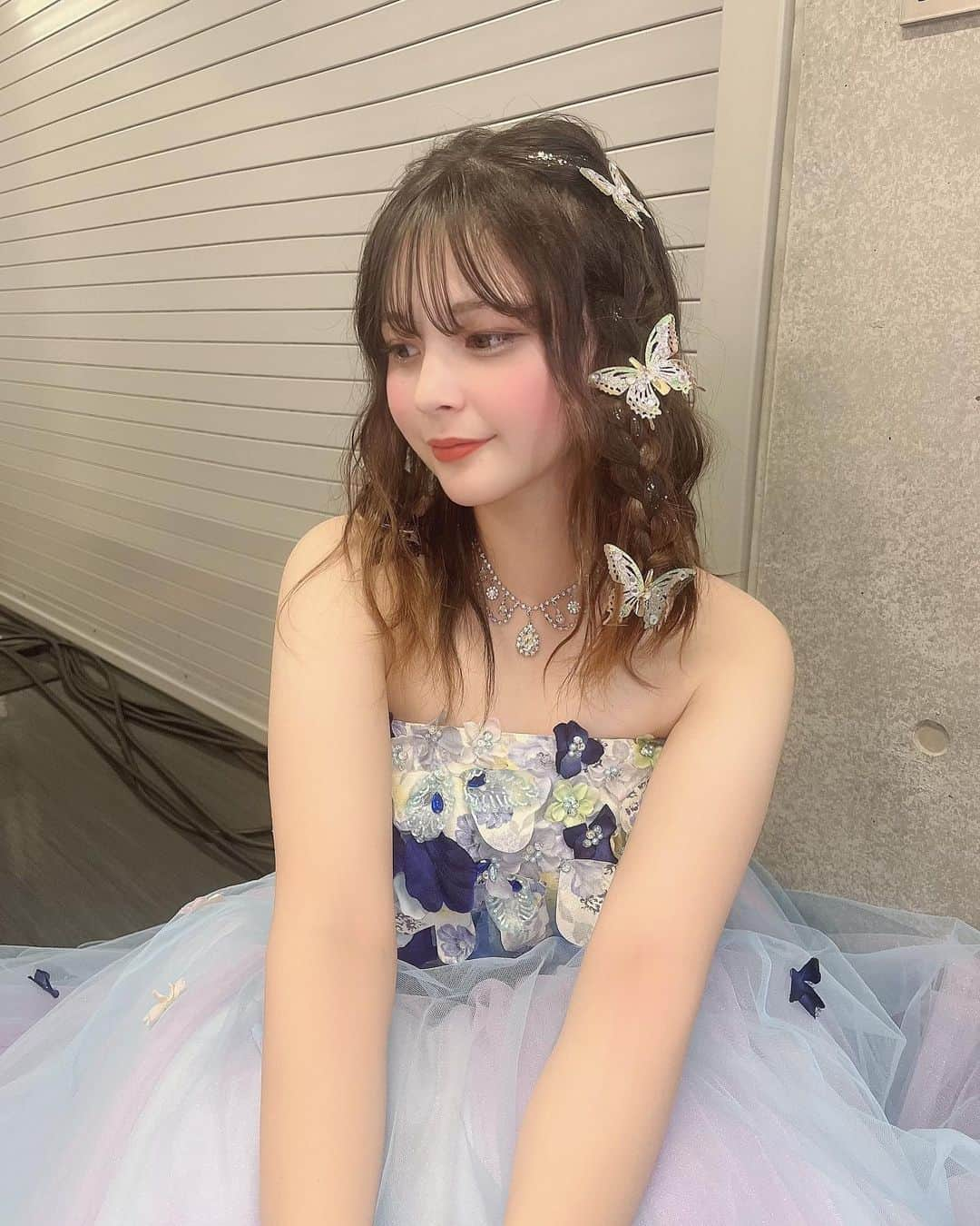 夏川メガンさんのインスタグラム写真 - (夏川メガンInstagram)「TGCteenwinter2023ありがとうございました！！  今回もsweet16委員会のメンバーであれけたのがとても嬉しかったです🥹  沢山名前呼んでくれたりありがとうございました😭 ほんとに楽しかったです💕  また、ステージに立てるように頑張ります(ง •̀_•́)ง   #tgcteenwinter2023  #sweet16委員会  #tgcteen  #ドレス  #高校2年生  #今日好きになりました」11月13日 17時20分 - _megann.282