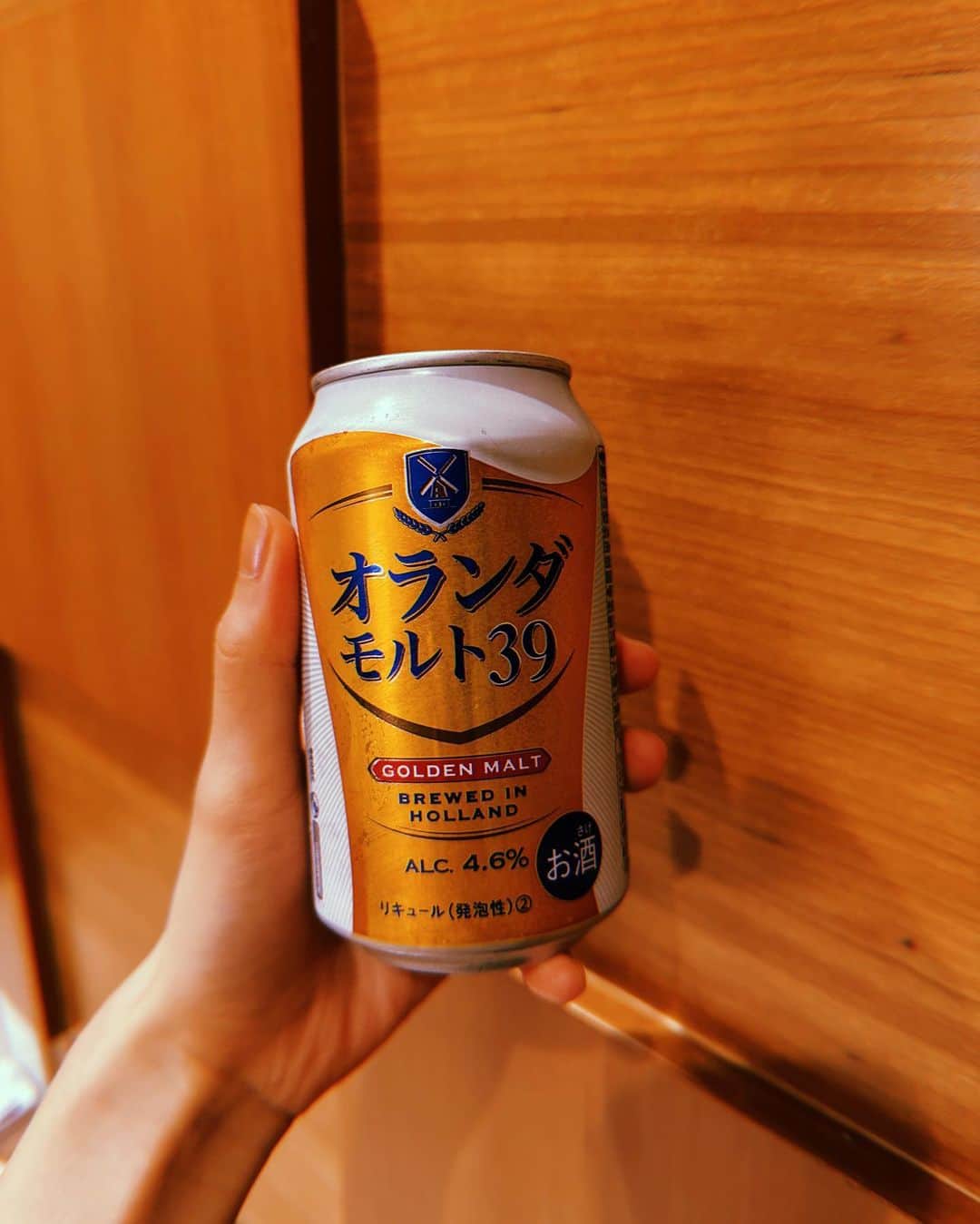 優希美青さんのインスタグラム写真 - (優希美青Instagram)「北海道の美味しいお酒と 最近ハマってるクーラーボックスのお酒🍻  #北海道 #ビール #ガリサワー」11月13日 17時34分 - mio_yuki