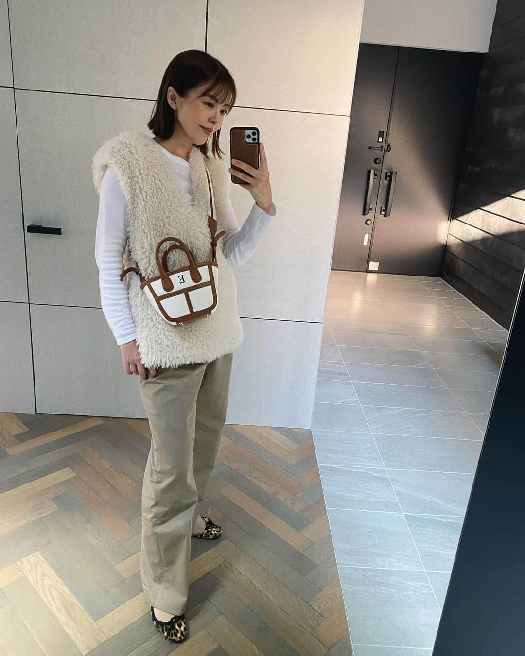 野崎玲欧奈さんのインスタグラム写真 - (野崎玲欧奈Instagram)「ＯＵＴＦＩＴ  ちょっと前の。 一気に冬になったーーー❄️」11月13日 17時55分 - reonanozaki