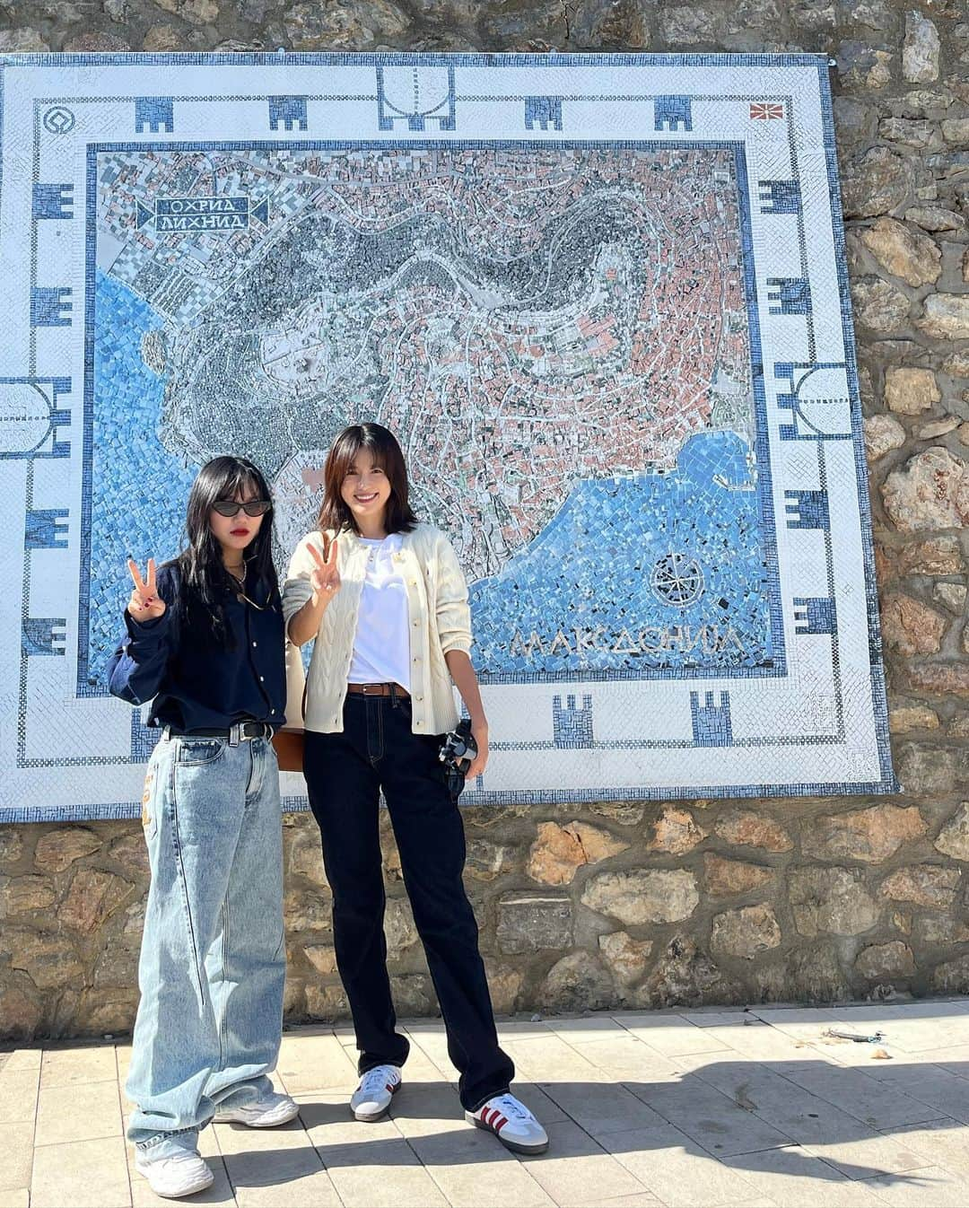 ハン・ヒョジュさんのインスタグラム写真 - (ハン・ヒョジュInstagram)「#북마케도니아  #northmakedonia  #ohrid  .....with Mom 🤍」11月13日 17時58分 - hanhyojoo222