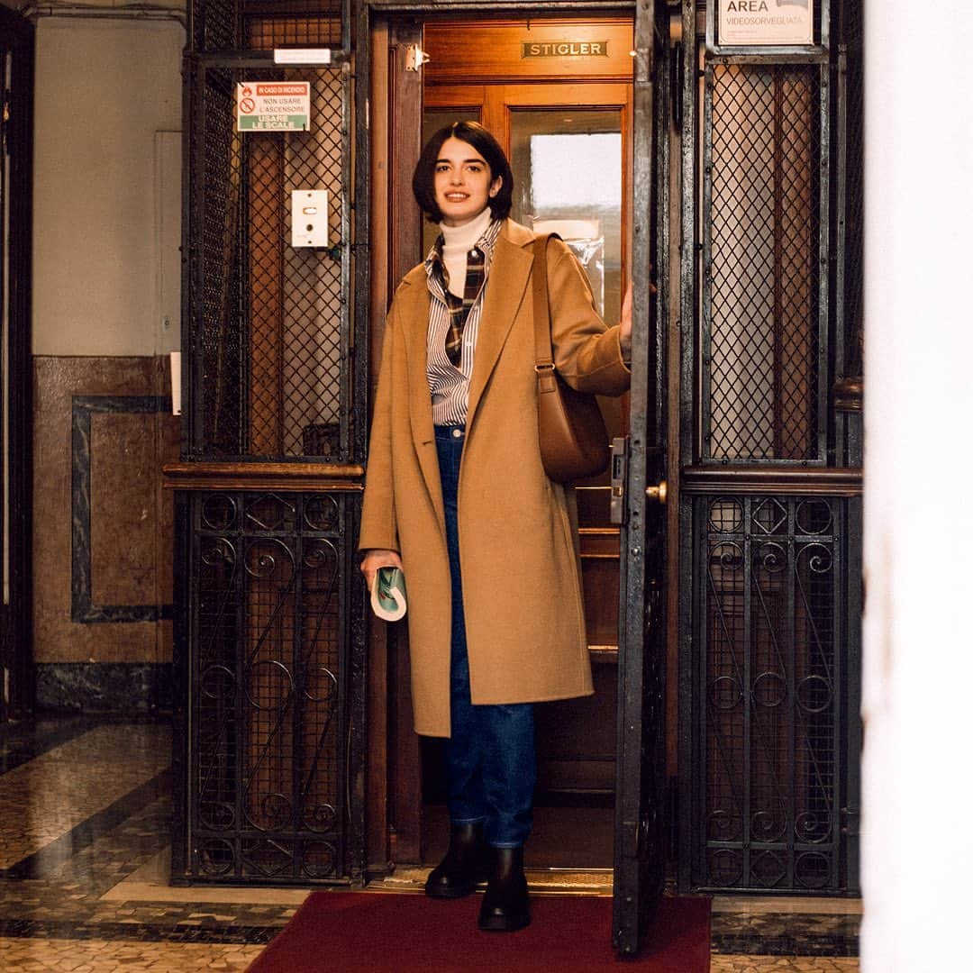 ユニクロさんのインスタグラム写真 - (ユニクロInstagram)「Classic autumn looks from Milan to incorporate into your wardrobe immediately! Introducing 13 Milan-inspired Uniqlo styles, shot in a beautiful historical landscape.   #LifeWearMagazine #UNIQLO #LifeWear  *The product availability differs among regions. Please check your regional account or website.」11月13日 17時58分 - uniqlo