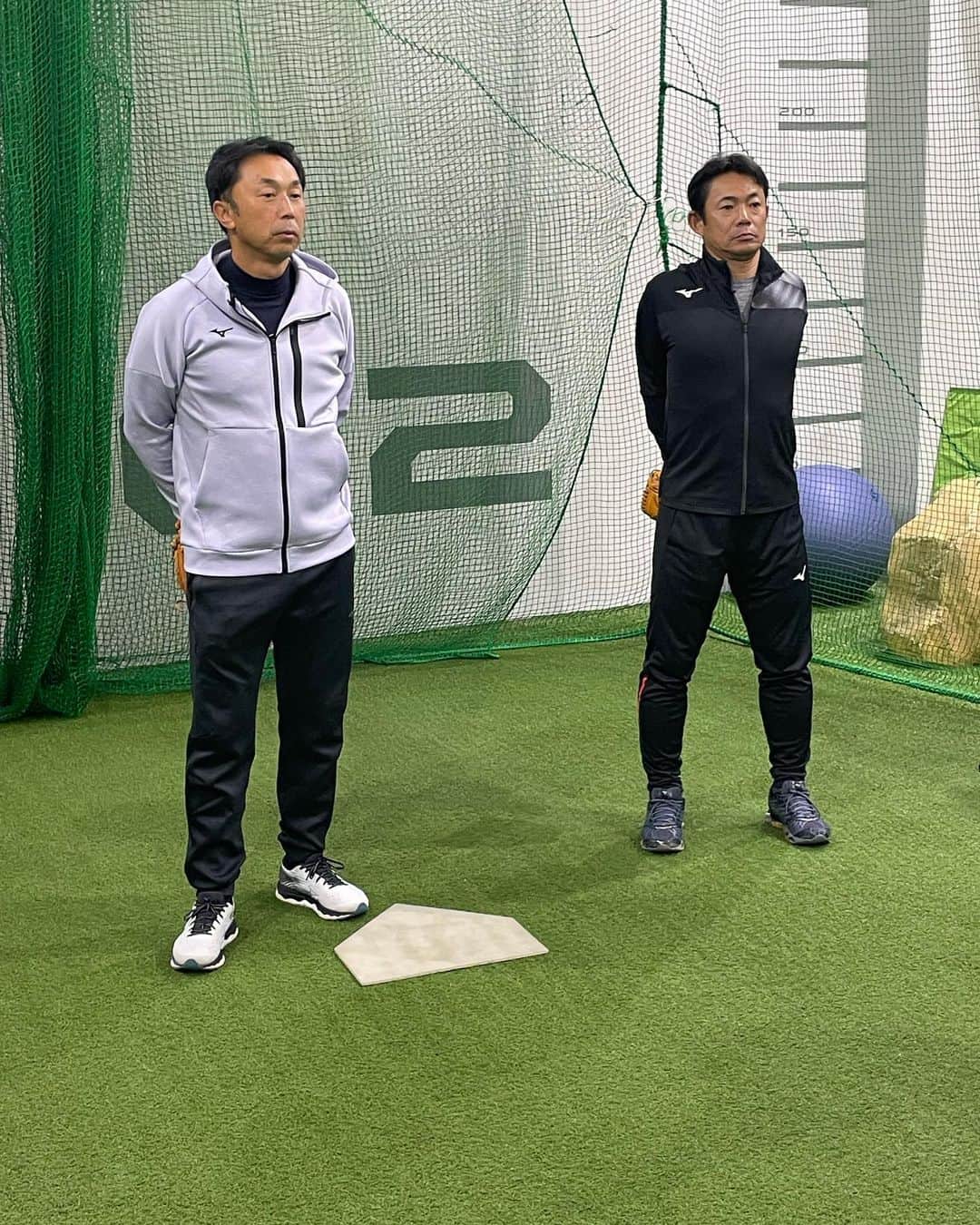 宮本慎也のインスタグラム：「解体慎書久々の実技 今回のゲストは仁志敏久さん お楽しみに！」