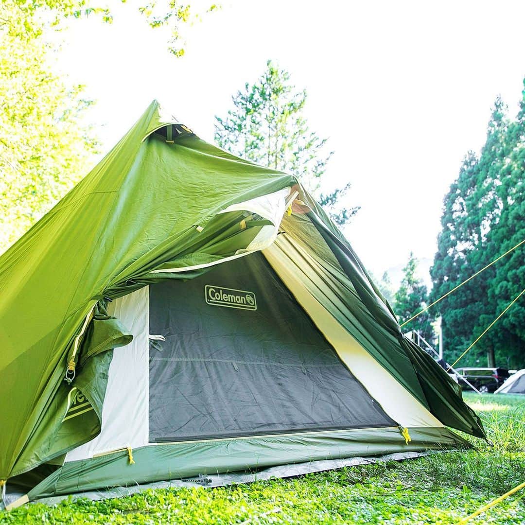 キャンプ情報サイト［ランタン］さんのインスタグラム写真 - (キャンプ情報サイト［ランタン］Instagram)「CAMP SMILE STYLE ／ 各々ギアを持ち込むグループキャンプ。 ゆっくりお酒を飲みつつキャンプ飯を楽しむ ＼ いろんなキャンパーのキャンプスタイルを現地取材と一般キャンパーからの投稿で数多く掲載してます。 . . 詳しくは @lantern.camp webサイトをご覧ください . . #camp #camping #camplife #outdoor #travel #trip #lantern_smile #キャンプ #キャンプ用品 #アウトドア #テント #自然 #旅行 #キャンプ初心者 #キャンプ好きな人と繋がりたい #アウトドア好きな人と繋がりたい #camper #外遊び #キャンプスタイル #かぶとの森テラス #グループキャンプ #グルキャン #DOD #ディーオーディー #STANLEY #スタンレー #Coleman #コールマン」11月13日 18時15分 - lantern.camp