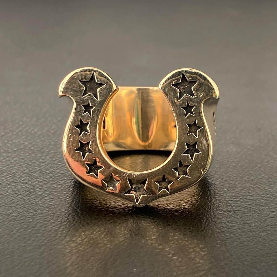 RINKAN渋谷店のインスタグラム：「. 《 TENDERLOIN 》  MODEL : H.S RING 8K ⁡ －－－－－－－－－－ー－－－－－－－－－－－－－－  商品の詳細につきましてはDM、又はお電話にてお問い合わせ下さい。 ⁡ DMやお電話からの郵送販売も可能です。 ⁡ ショッピングローンなど各種お支払い方法もご用意しておりますのでご相談下さい。 ⁡ International shipping is available. Please contact us though DM. ⁡ ⁡ 〈RINKAN SHIBUYA〉 TEL：03-5458-3050 LINE ID：@283swjhf」