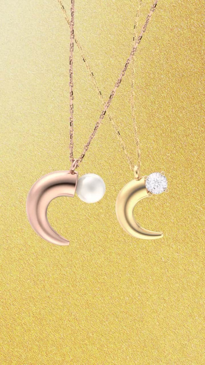 TASAKIのインスタグラム：「The ‘danger horn’ series draws inspiration from the dynamic design of wild horns. Adorned with luminous pearls and sparkling diamonds, these enchanting pieces make ideal gifts for a soul-lifting holiday season.  ワイルドなホーン (角)のしなやかなフォルムに着想を得た「danger horn」シリーズ。 パールやダイヤモンドが煌めく神秘的なジュエリーは、神聖なホリデーシーズンにぴったりなギフトです。  #TASAKI #Holiday #TASAKIdanger」