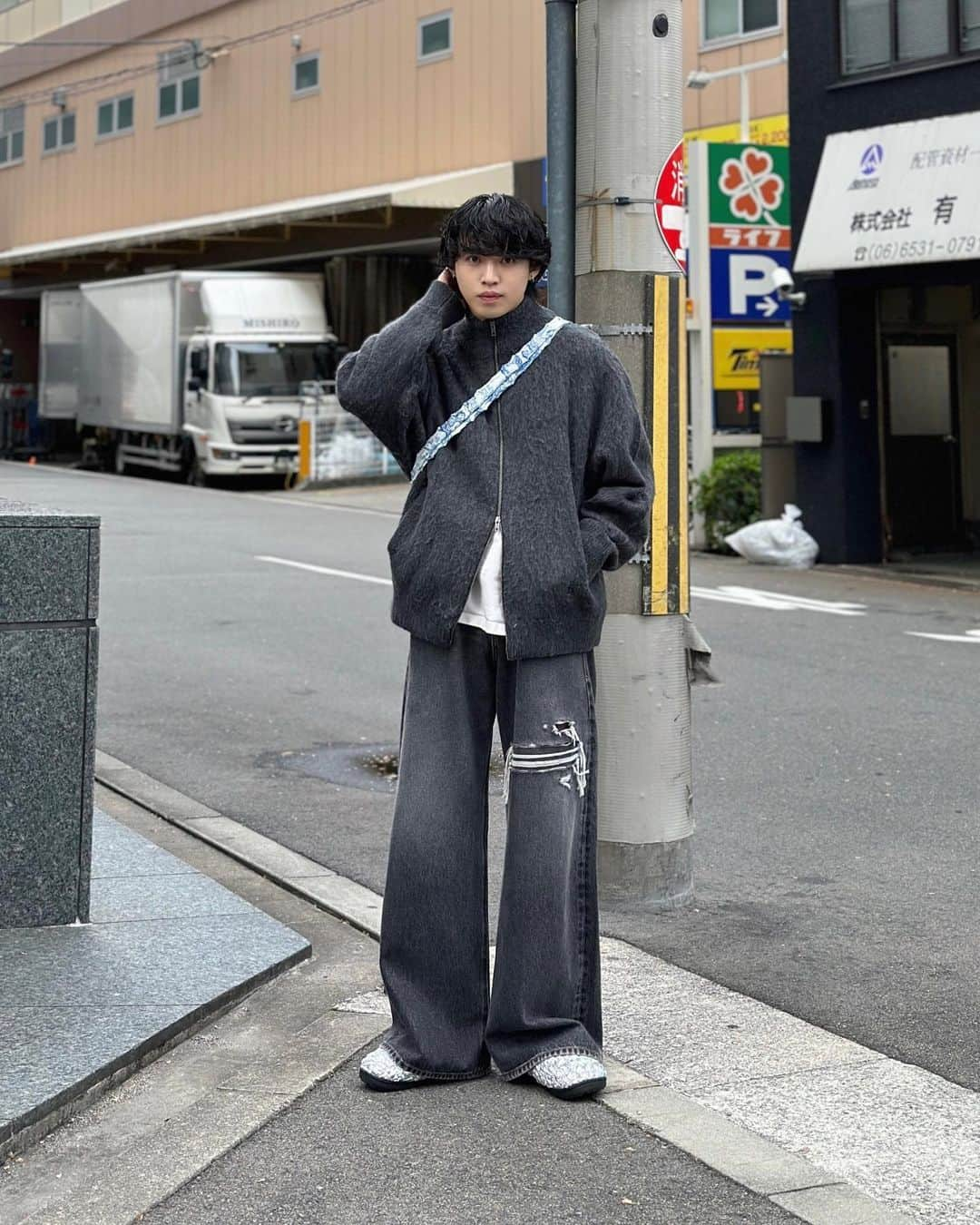 がーくんのインスタグラム：「急に冬になってきたから載せれてなかった秋服10枚ﾄﾞｰﾝ」