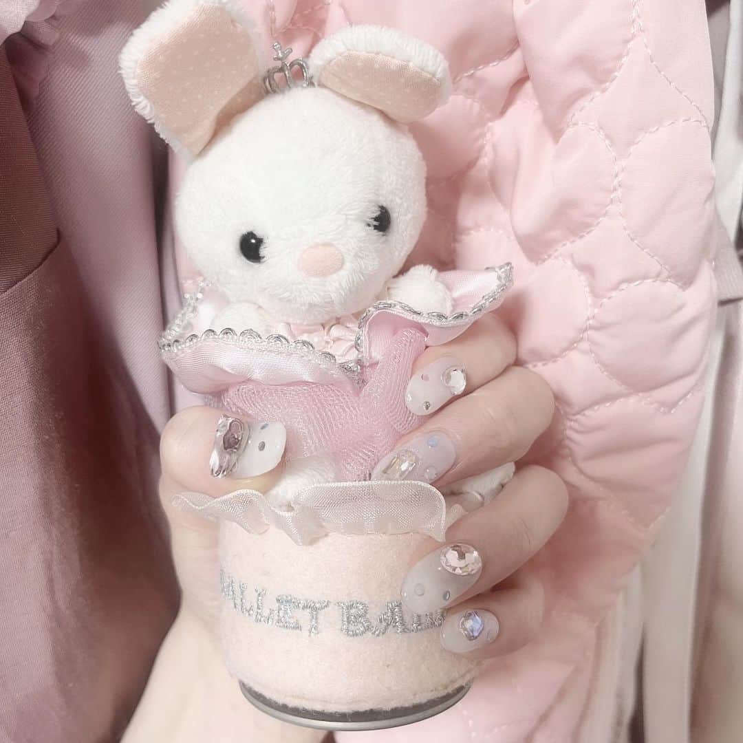 律月ひかるのインスタグラム：「君の幸せを星に願ったけど、願うだけなら、なにもしてないのと同じなのかな」