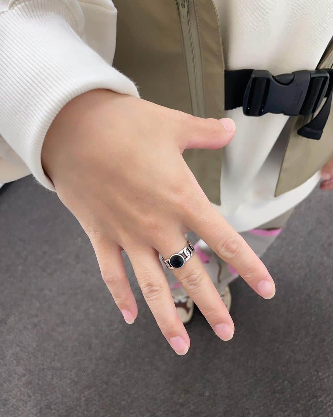 Aマッソさんのインスタグラム写真 - (AマッソInstagram)「Aマッソ加納/2023年11月/テレビ朝日『ハマスカ放送部』  スウェット@limue_official イヤカフ/リング@tajiri.official」11月13日 19時17分 - a.a.a.masso