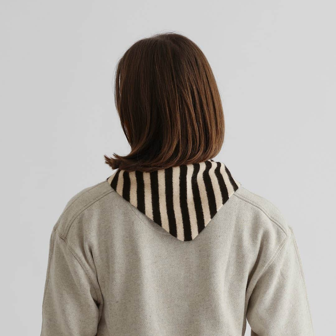 Bshop officialさんのインスタグラム写真 - (Bshop officialInstagram)「Jo Gordon  ・Geometric Muffler ¥20,900 ・Stripe Muffler ¥23,100 ・Multicolor Block Muffler ¥29,700 ・Stripe Scarf ¥24,200 ・Pom Pom Knit Hat ¥16,500  @jogordonknitwear   #jogordon #23aw #bshop」11月13日 19時32分 - bshop_official