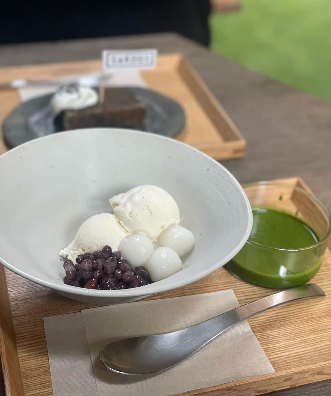 大和田南那のインスタグラム：「久しぶりにカフェに行った🍵♡ もうテラスだと寒いね~」