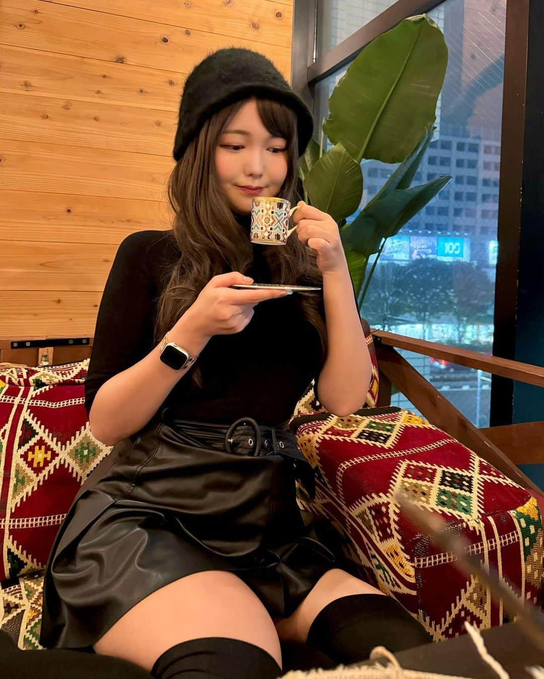 九条ねぎ あぴるさんのインスタグラム写真 - (九条ねぎ あぴるInstagram)「Do you also like me in everyday clothes?  靴下とタイツとブーツフェチなので冬服大好き！💖 いつも衣装の写真ばかりなので、たまには私服を載せてみる👀どうかな？」11月13日 19時41分 - negi_kujyo