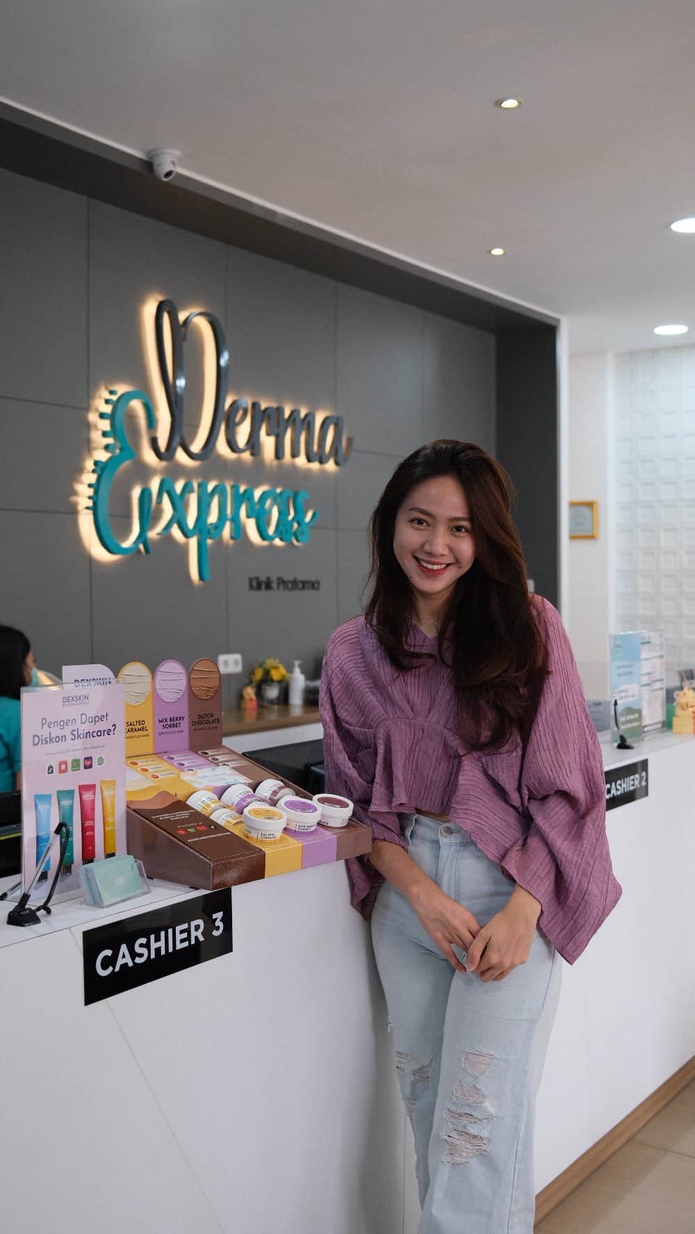 のインスタグラム：「Spill klinik terjangkau hasilnya tapi ✨✨✨ Kali ini aku treatment di @derma_express Utan Kayu 🫶🏻 Super cepet sat-set terjangkau tapi kualitasnya premium!  Lagi ada promo jg looh bulan ini 😘」