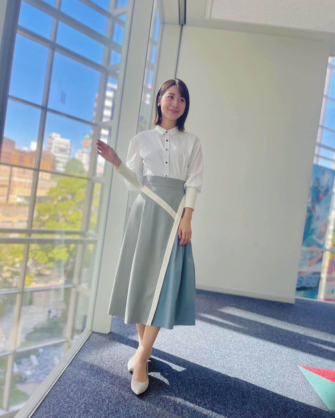 林美沙希さんのインスタグラム写真 - (林美沙希Instagram)「. 衣装紹介です👚 一気に冷え込みましたね。 今日は通勤にもこもこコートを😌 少し早いかなと思ったらちょうど良いくらいでした。 冬の準備、急いで進めます🍊⛄️  #annニュース #ワイドスクランブル #林美沙希 #衣装 #ワンピースコーデ #パンツコーデ #冬 #冷え込み」11月13日 19時43分 - misaki0hayashi