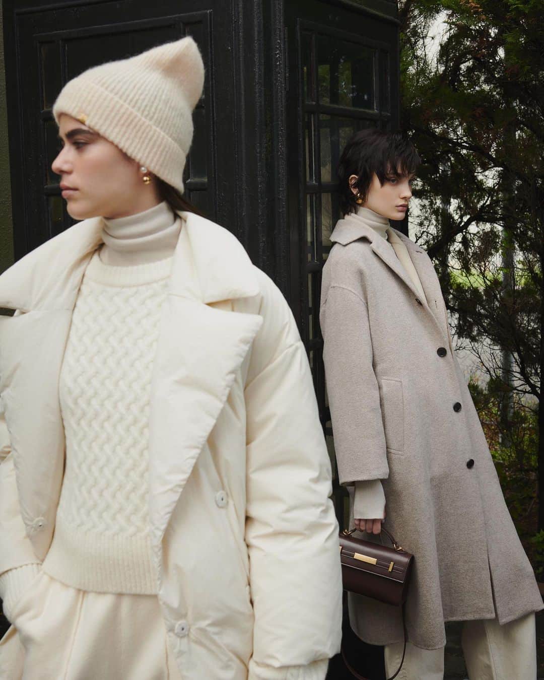 milaowen_officialのインスタグラム：「- 23' OUTER COLLECTION  ✔︎オフィシャルオンラインストア・USAGIONLINEにて特集ページ公開中！  #milaowen #winter #coat #fashion #basic」