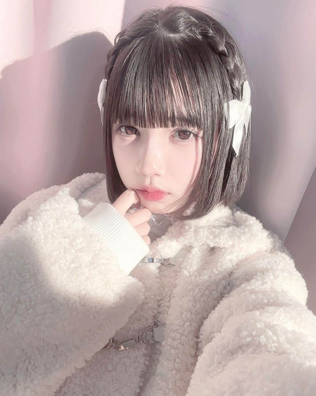 伊藤沙音さんのインスタグラム写真 - (伊藤沙音Instagram)「🧁🐰  かわいがられて当然って感じで生きていく🎶   #伊藤沙音 #nicola #ニコモ #ニコラ12月号発売中  #コレサワ #人生」11月13日 20時02分 - shannon_ito_official