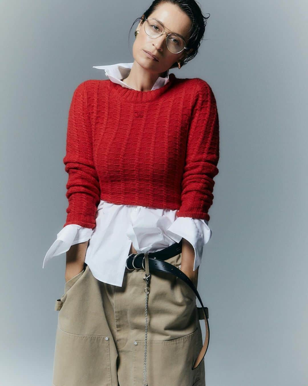 カロリーヌ・ド・メグレのインスタグラム：「Yup that’s me! ❤️ Photo by @maximefroge & styled by @jonathan_huguet for @behindtheblinds magazine Pullover & glasses @chanelofficial Interview by @hanna_pallot ElC Michael Marson @badmickey Casting by @imagemachine_cs Hair by @rimiura Make-Up by @morgane_martini with @chanel.beauty Photographer’s assistant @alexcrommar Stylist’s assistants Rebecca Perrier @michiamorebecca and Thomas Forchi @saifoo7 @safemgmt」