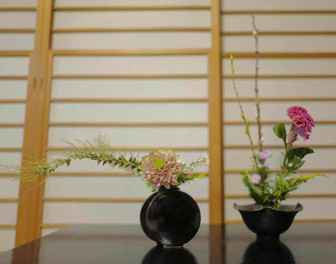 真奈のインスタグラム：「ikebana life💐  #꽃꽂이　#生け花 #生けまな　#ikebana」