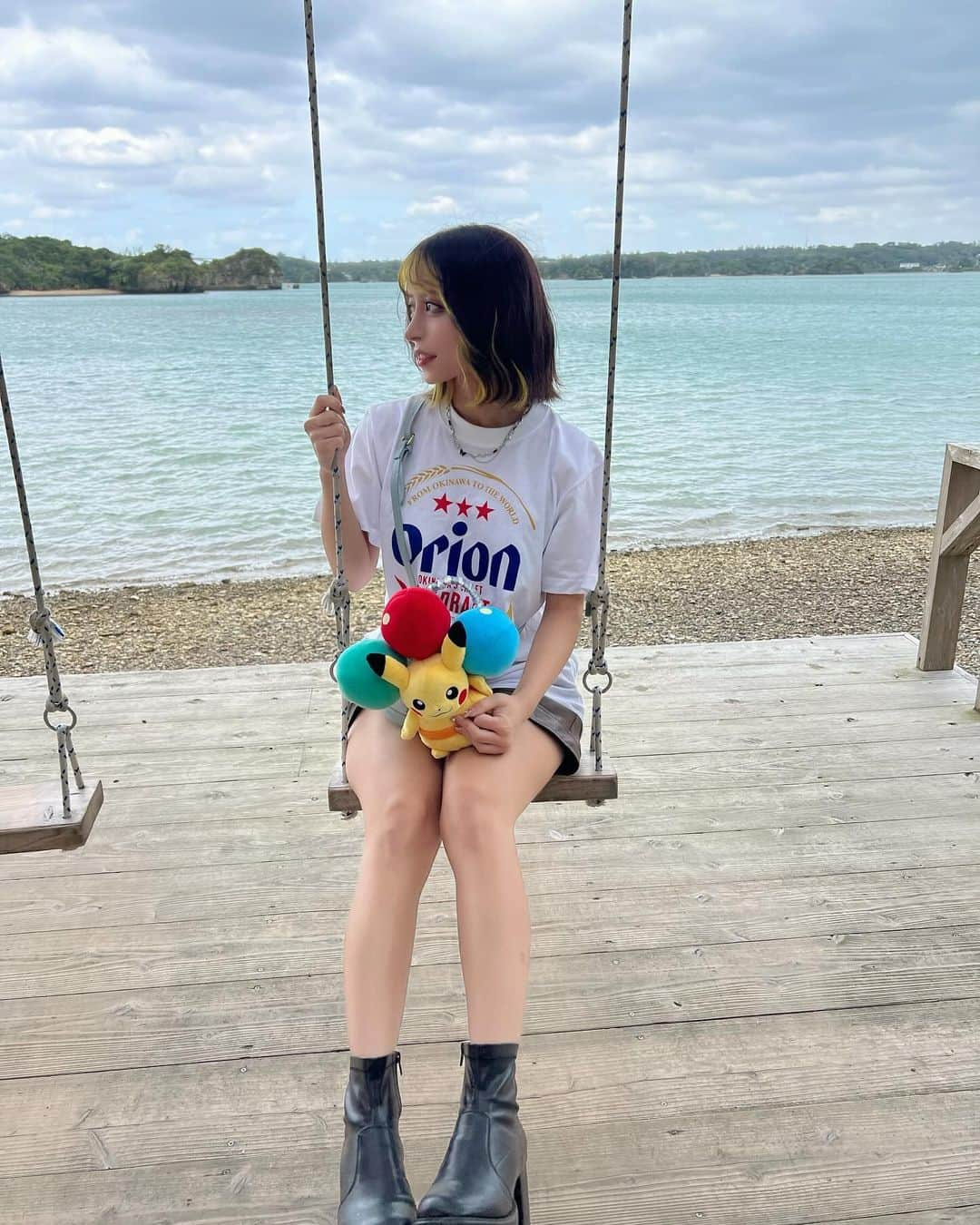 りこぴんさんのインスタグラム写真 - (りこぴんInstagram)「Orionビールは飲めないけど、Tシャツ着たかったんよ👕🍺  酎ハイも売ってたから、パイナップルサワー飲んだよ🍍🏝️✨  #沖縄 #orion #orionビール #沖縄旅行 #沖縄観光 #アメリカンビレッジ #オリオン #オリオンビール #オリオンビールtシャツ #沖縄観光スポット #ポートレート」11月13日 20時14分 - rikopingram_t