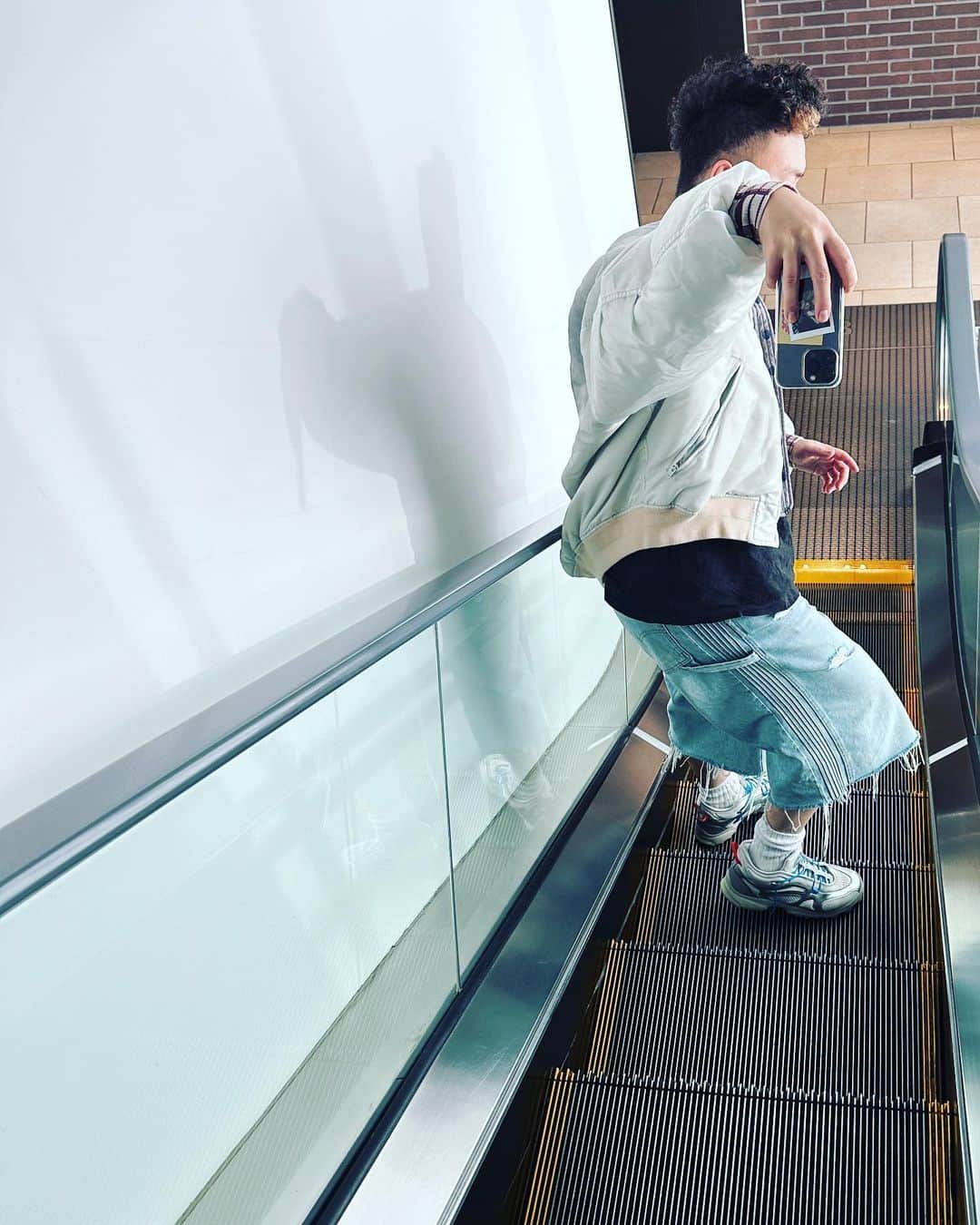 ぽよまるのインスタグラム：「👰🏻‍♂️」