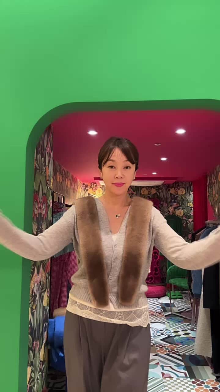 イ・スンヨンのインスタグラム：「슈퍼띵스 코트!!!!!!머플러 !!!!!!!!!!!❤️❤️❤️❤️❤️❤️❤️❤️」