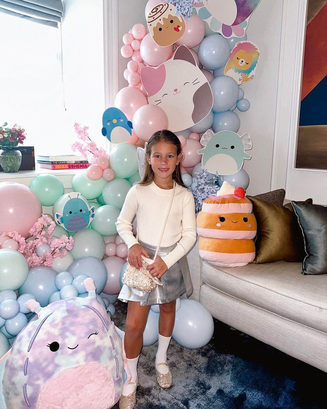 サム・フェアーズのインスタグラム：「Happy 6th Birthday Rosie 💕  I love you with all my heart.」