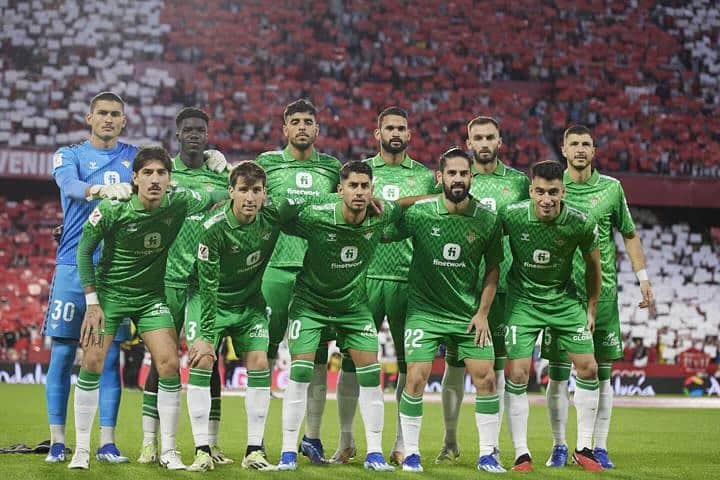 フランシスコ・ロマン・アラルコンのインスタグラム：「Mi equipo💚 un punto que sabe a poco… a seguir creciendo y mejorando , este es el camino!」