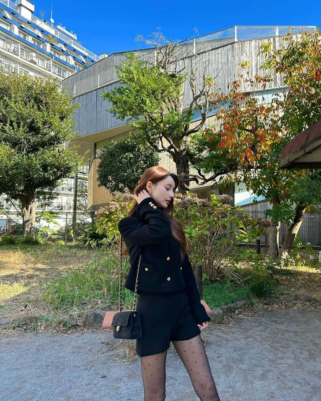 ダレノガレ明美さんのインスタグラム写真 - (ダレノガレ明美Instagram)「私服🌼 タグ付けしました〜☀️☀️☀️」11月13日 20時39分 - darenogare.akemi