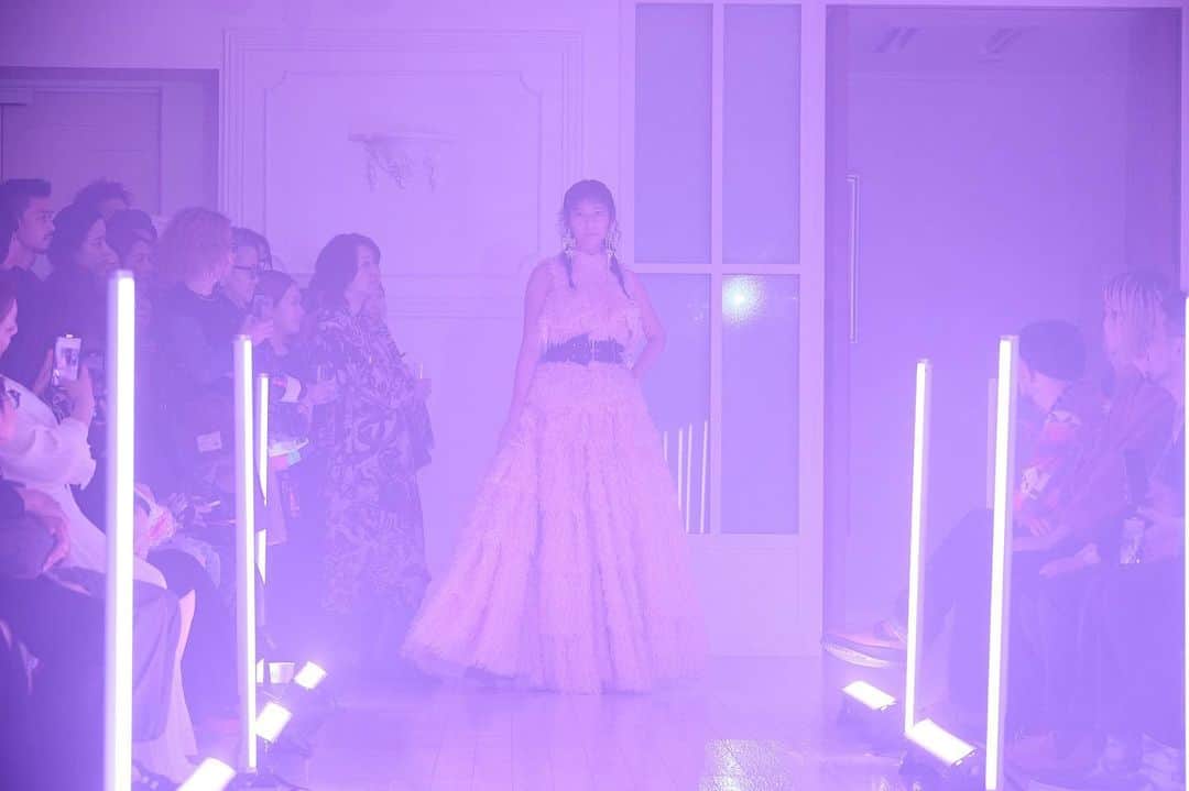 永田レイナのインスタグラム：「UP CYCLE Fashion show - born to bone - モデルとして、ANTI-Rとして参加させていただきました。  #upcycle #fashionshow #borntobone #ANTIR」