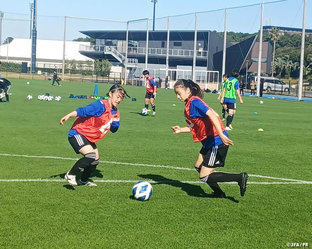 日本サッカー協会さんのインスタグラム写真 - (日本サッカー協会Instagram)「. 🔹U-15女子トレーニングキャンプ🔹 【2023.11.6-9 Training Report✍️】  11月6日(月)から11月9日(木)の4日間、高円宮記念JFA夢フィールドでU-15女子トレーニングキャンプを行いました⚽  詳しいレポ―トはプロフィールのJFA公式サイト『JFA.jp』から✍  #jfa #nadeshiko #みんななでしこ #サッカー #soccer #football #⚽ #女子サッカー #womenfootball #womensfootball #womensoccer #womenssoccer」11月13日 20時54分 - japanfootballassociation