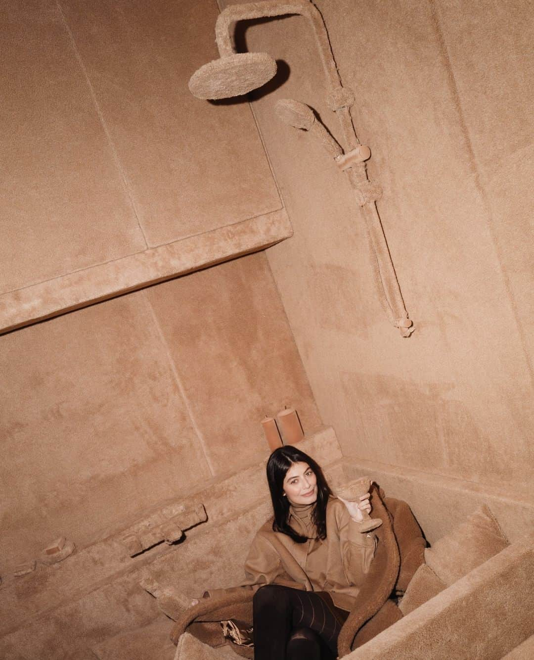 マックスマーラのインスタグラム：「Everything Teddy. Join the #MaxMaraTeddyTen celebration in Milan and escape reality inside the Fluffy Residence. #MaxMara  Photo credit: @lucaspossiede」