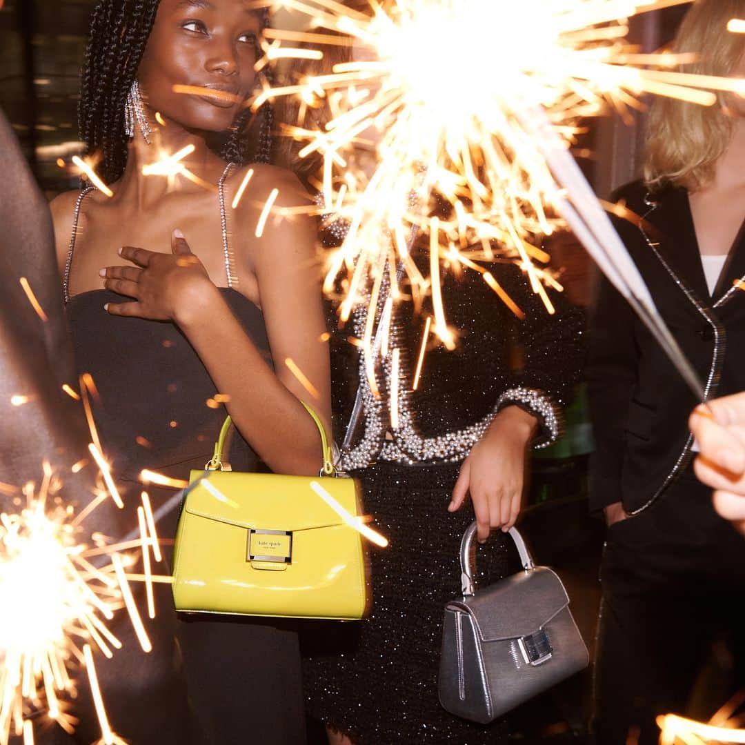 ケイト・スペードのインスタグラム：「スパーク！  #katespadeny #katespadejapan #ケイトスペード #ケイトスペードニューヨーク」