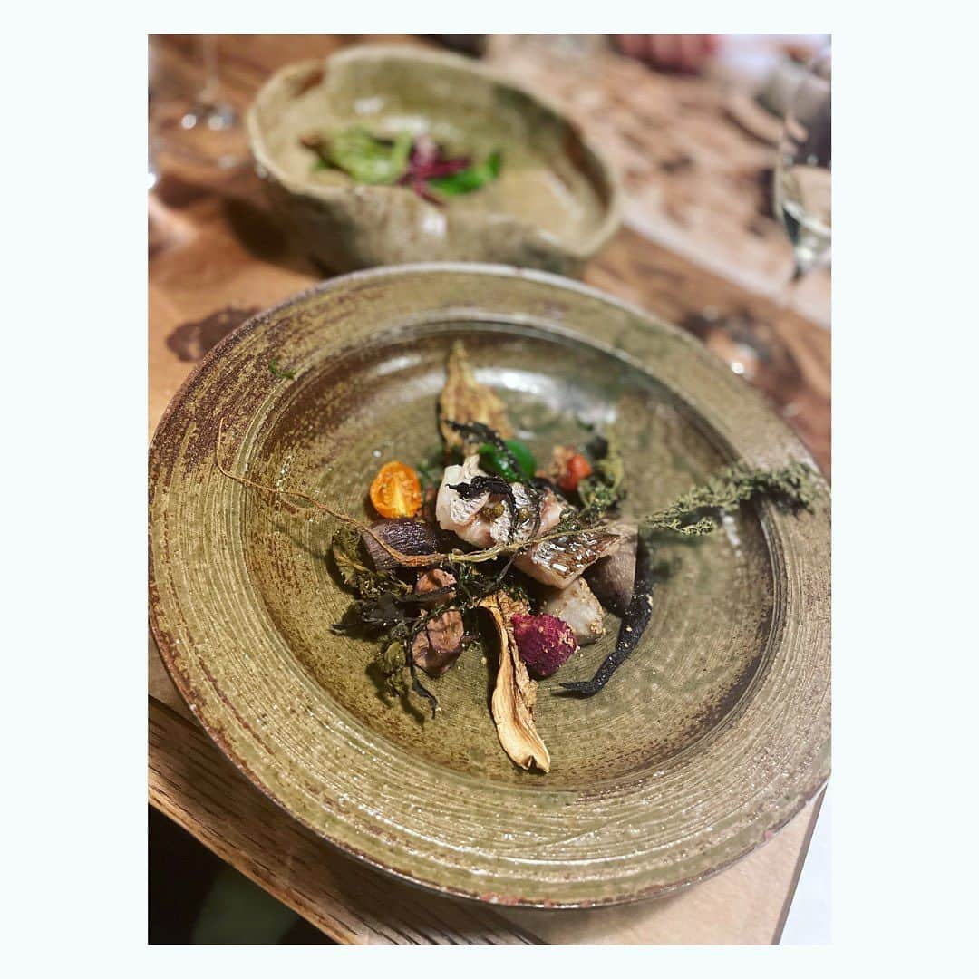 下村真由美さんのインスタグラム写真 - (下村真由美Instagram)「先日🍽️✨ ずっと行きたかったお店へ@inaho_museo🤍  カラダが喜ぶ全品でした😋 解禁されたボジョレーも飲めて(写真撮るの忘れるくらい美味しかった😆笑)幸せ時間🤭  次はいつ行けるかな🤩 #inaho_museo」11月13日 21時16分 - mayum2323