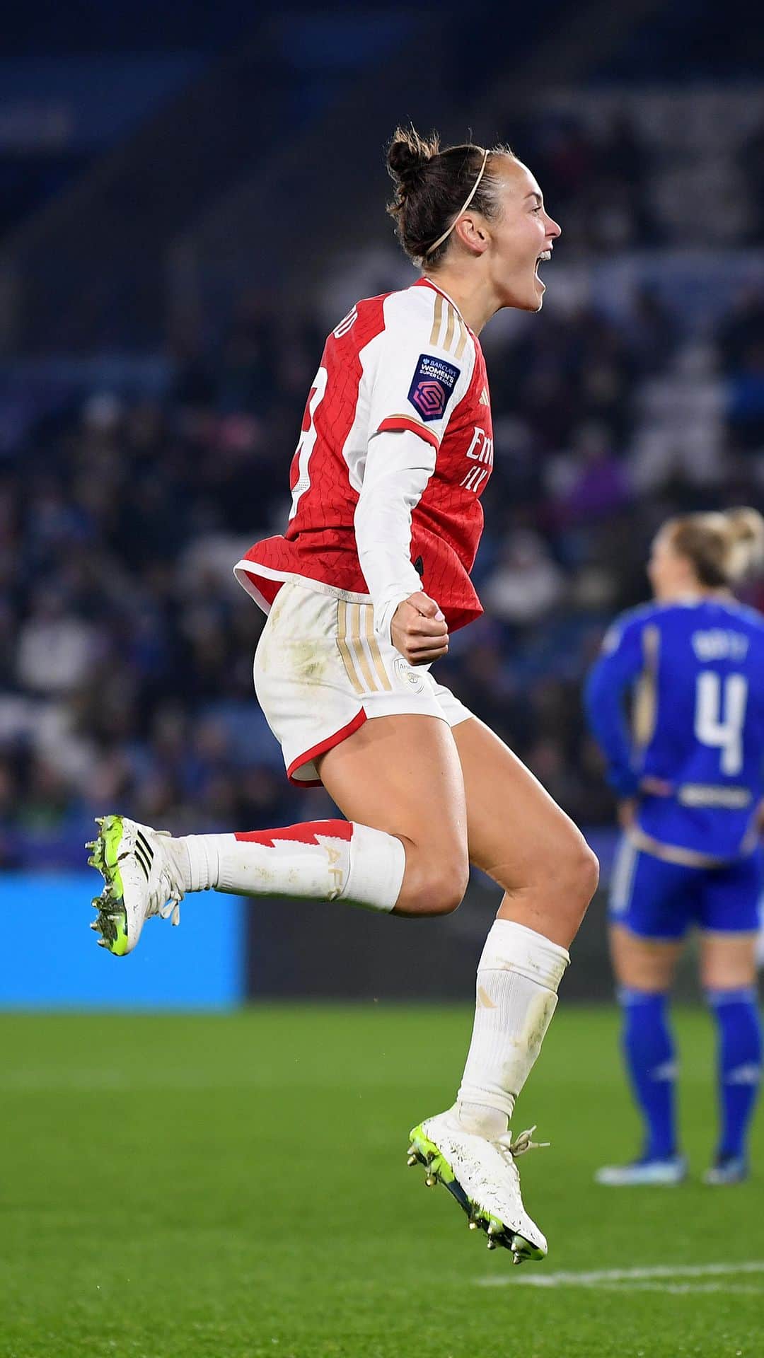 Arsenal Ladiesのインスタグラム：「From 2-0 down to make it 3-2… stunning from @caitlinfoord and @alessiarusso99 😮‍💨」