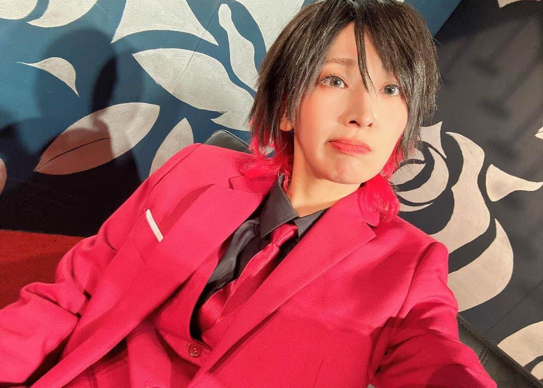 井坂仁美さんのインスタグラム写真 - (井坂仁美Instagram)「🤍  2023.11.1〜5 舞台「歌舞伎町シュガーナイト」」11月13日 21時16分 - hitomi_ankh