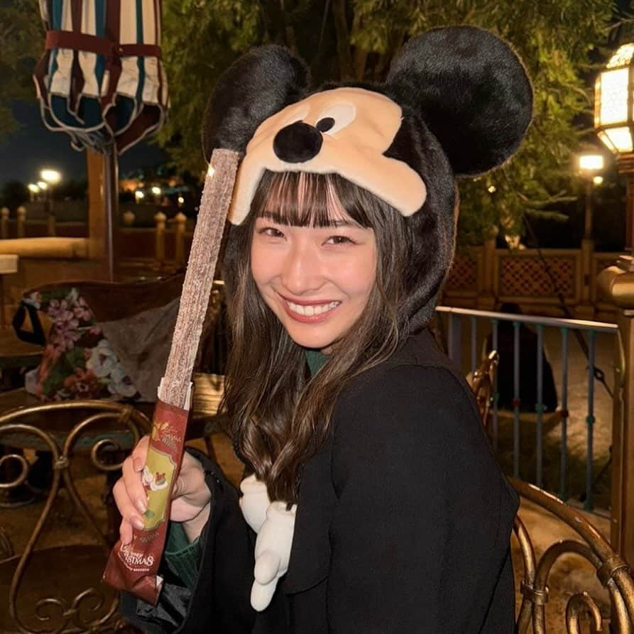 柚来しいなのインスタグラム：「チュロス食べた！ ・ ・ ・ #ディズニーシー #ディズニー #disney」