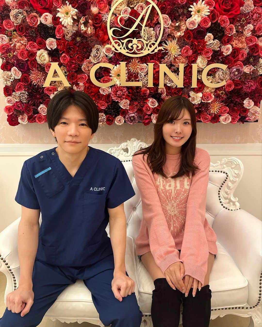 YOUKORINさんのインスタグラム写真 - (YOUKORINInstagram)「🩵🩵🩵  先日@a_clinic_osaka の 田窪先生@aclinic_takubo で ポテンツァを受けてから2週間が 経ちました❣️   術中痛みは最初に麻酔クリームを 塗ってもらったので かなり軽減されてました☺️  その後は赤くなりましたが 次の日にはメイクで隠れるぐらい だったので安心🥹   2週間経ち、赤みも収まって 肌のトーンが明るくなって メイク映えするので嬉しい💓  肌のトーンアップ、艶肌に 効果を感じました🤍  #ポテンツァ#ポテンツァ施術#美肌治療#毛穴治療#クレーター治療#ノーファンデ肌#綺麗な肌 #aclinic #aclinic銀座 #aclinic横浜 #aclinic新宿 #aclinic名古屋#aclinic大阪#aclinic池袋#aclinic福岡#aclinic仙台 #aクリニック#エークリニック #美容外科 #美容皮膚科 #美容クリニック#田窪賢太郎」11月13日 21時20分 - xxy0uc0riinxx